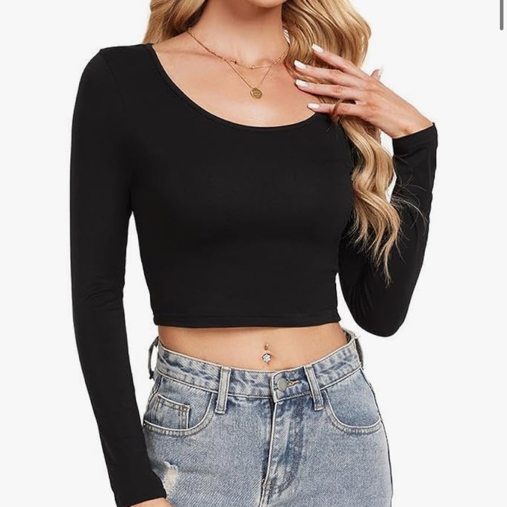 - Chic Nation Long Sleeve Crop Top